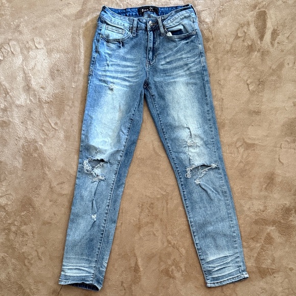 Rue21 Light Blue Distressed Skinny Jeans - Picture 1 of 4